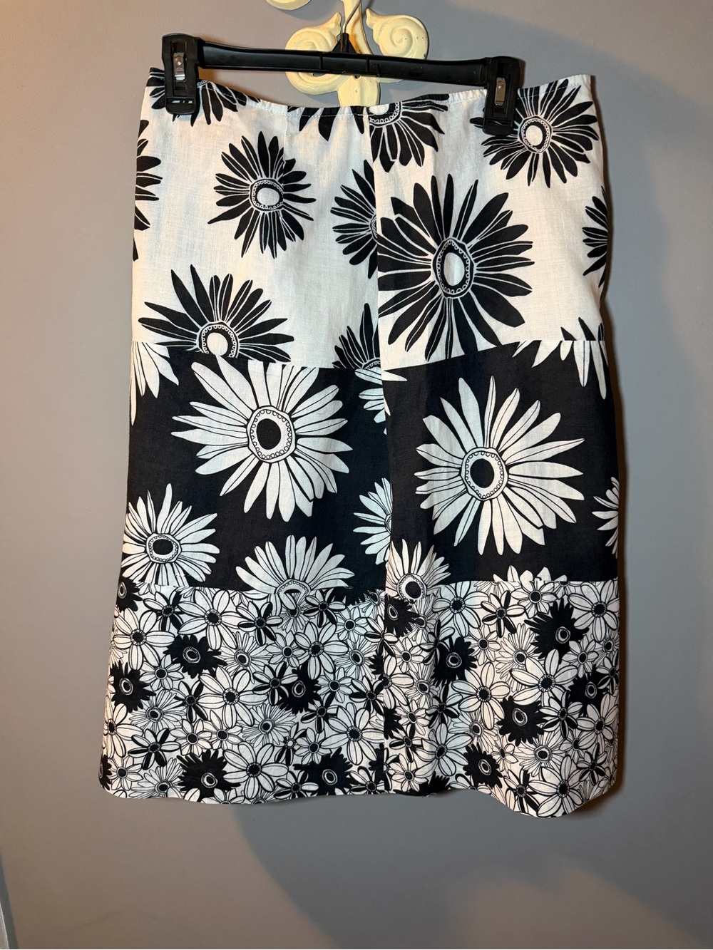 United Colors Of Benetton Navy & White Floral Midi Skirt- Vintage